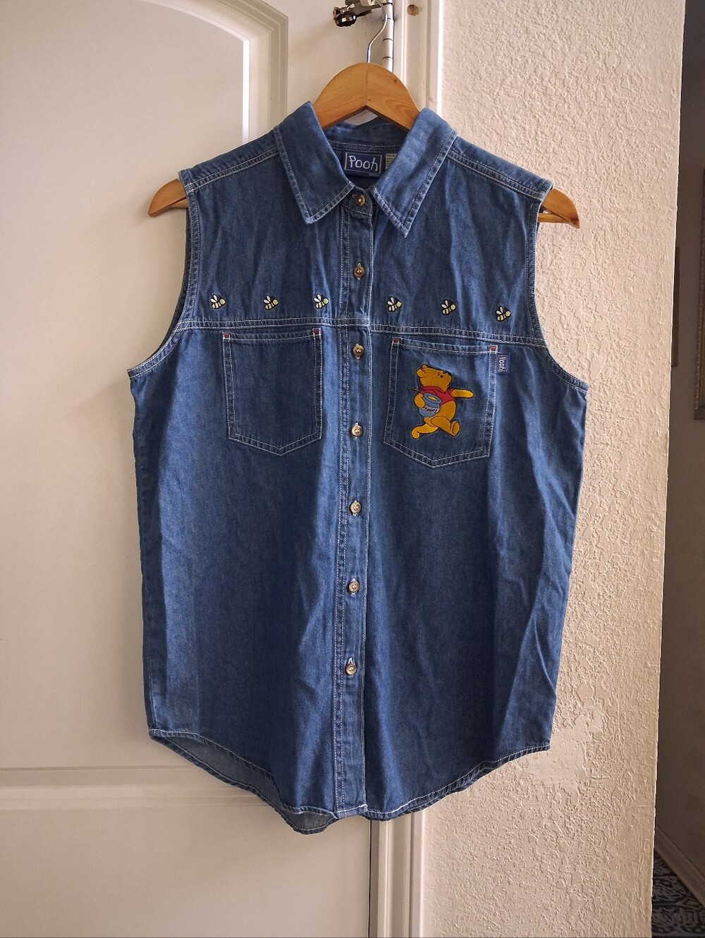 Vintage Women's Winnie The Pooh Denim Sleeveless Top